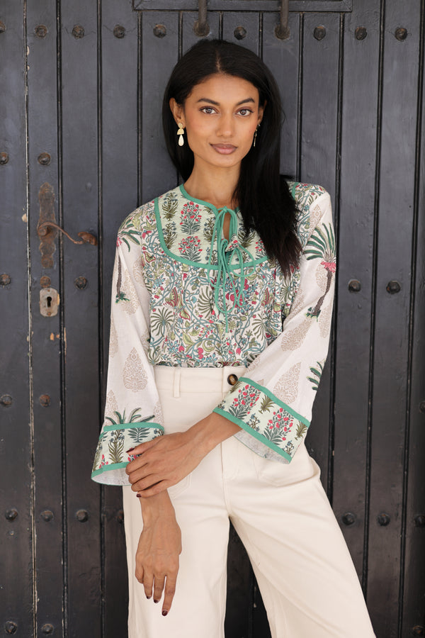 PATTERNED AND LACE BLOUSE