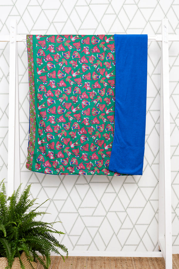 PATTERNED BEACH TOWEL 